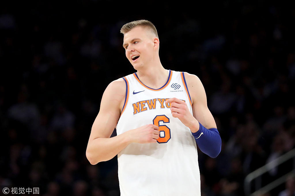 爱游戏全站关于芝加哥公牛训练开放日，清晨主帅复盘引欢呼，CBA常规赛在即，心理建设被强调的信息