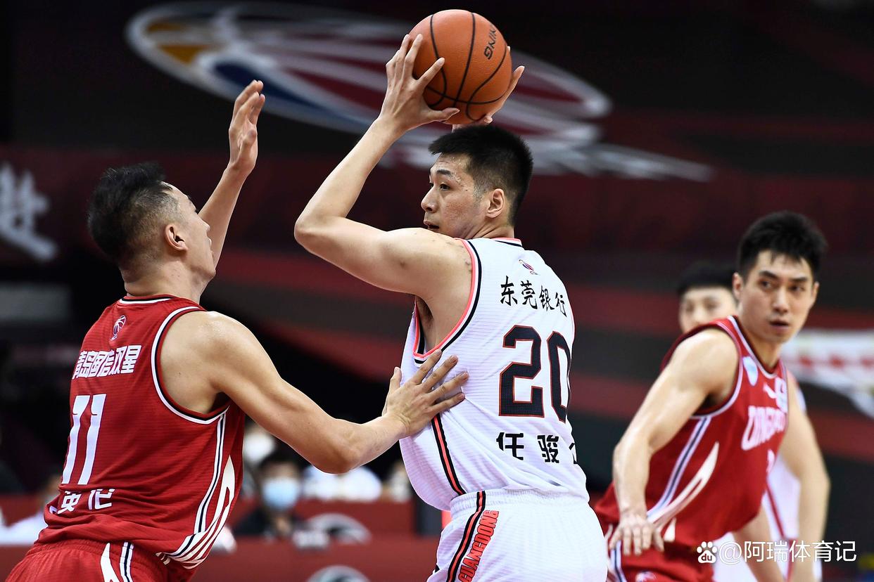 爱游戏在线包含深圳男篮今夜复出首秀，志在NBA总决赛名次提升，话题不断，临场指挥获称赞的词条